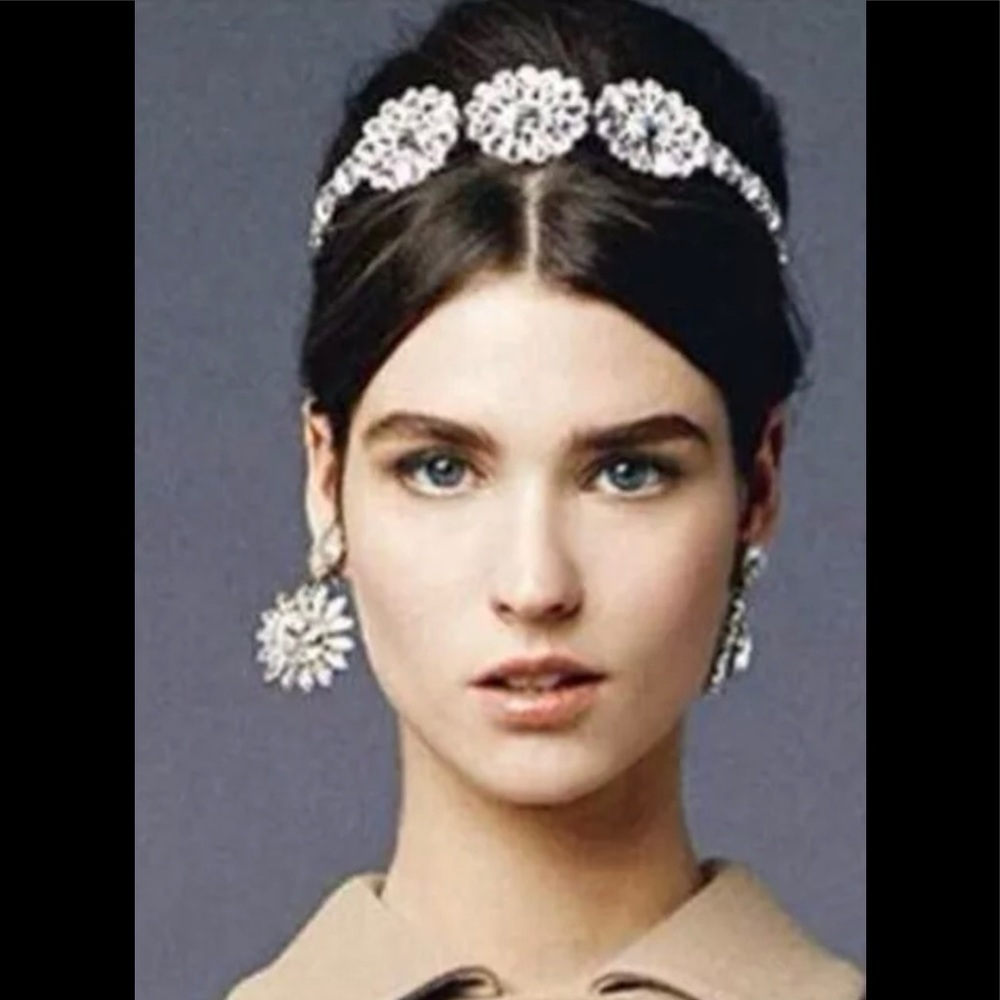 Glamorous & Elegant Night Out Flowers Embellished Stunning Rhinestones Headband - Picture 6 of 9
